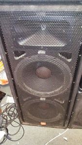 2 USED JBL PROFESSIONAL  SF25 EXTENDED LOW END IN DUAL 15” TWO-WAY SPEAKER