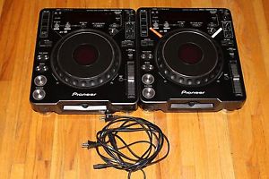 (2) Pioneer CDJ-1000 MK3 DJ Turntables with power cords