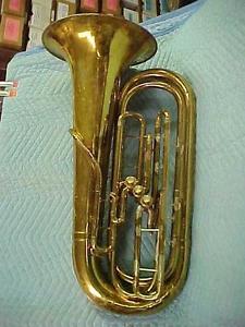 King 1135 3/4 Size BBbTuba, Ready to play Condition