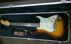 Fender Stratocaster MIJ Japan ST62 reissue