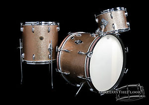 1960s GRETSCH PROGRESSIVE JAZZ Drum Kit : CHAMPAGNE Sparkle Round Badge Vintage