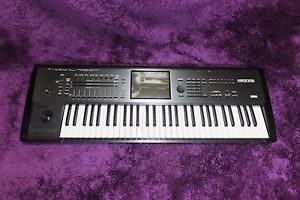 KORG KRONOS 61 keys Synthesizer/Keyboard music workstation 160614