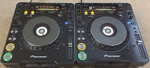 Pair of Pioneer CDJ-1000 MK3 CD DJ Turntables lightly used beautiful