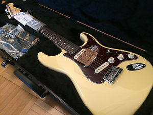 Fender American Standard Stratocaster Limited Edition Vintage White NEW - NEUF