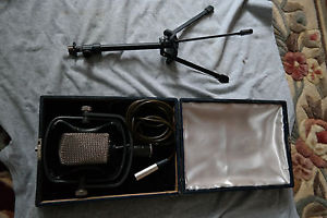AKG D25 RARE VINTAGE DYNAMIC MICROPHONE WITH XLR CABLE, SAME CAPSULE AS D12/D20