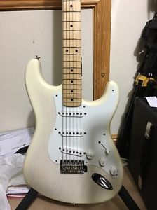 Fender USA '56 Reissue Stratocaster - Blonde w/ Case - 2nd Hand