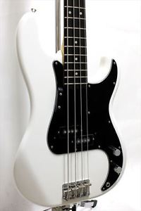 FenderJapan Exclusive Classic 70s P Bass Olympic White FREESHIPPING from JAPAN