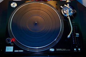 Technics SL-1210 M5G Slightly Used. Cartridge/Case Included!