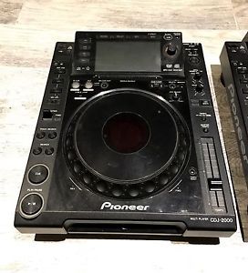 Pioneer CDJ-2000 DJ Turntable