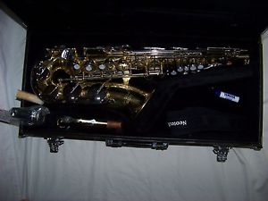 YAMAHA yas-23 ALTO SAXOPHONE w.case, neckstrap&New Mpiece - EXCELLENT CONDITION!