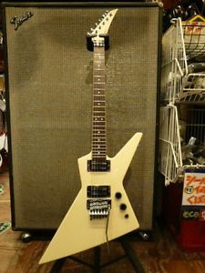 Fernandes THE FUNCTION BX-70 White Color Used Electric Guitar Deal From Japan