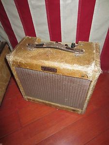 Vintage 1956 Fender Champ Electric Guitar Tube Amplifier Tweed Amazing Tone!!