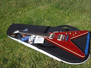 2015 Gibson Flying V Traditional Pro T Electric Guitar Cherry Red 6.9 lbs