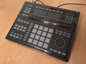 Native Instruments Maschine Studio  incl. 12 Maschine Extensions