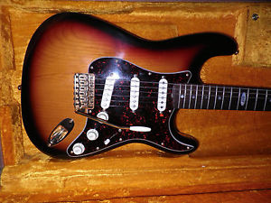 E-Gitarre Fender Collector Edition 1997 USA 967v1997 mit Original Case Top!!!!!