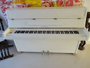 piano droit samick s-105