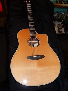 Breedlove Premier Dreadnought Rosewood Acoustic-Electric Guitar Natural
