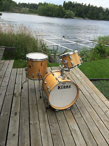 VINTAGE TAMA SUPERSTAR BOP KIT 18X14 BASS DRUM.
