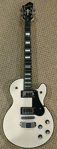 Hagstrom Swede 2001 model year sold w/ a Hagstrom case($100 value)