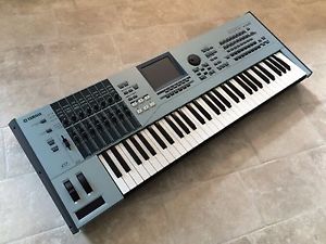 Yamaha Motif XS6 Synthesizer Keyboard Mint Condition 1GB Installed RAM