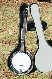 70's 5 strings Gibson banjo serial # 510936 with case