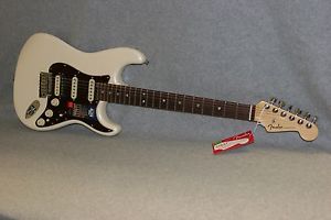 2016 Fender USA American Elite Stratocaster Shawbucker HSS Strat w/Case Unplayed