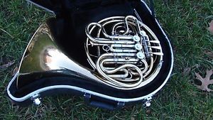 REYNOLDS CONTEMPORA  DOUBLE FRENCH HORN  NICE,FE-03  PLAYS GREAT SERIAL 274XXX