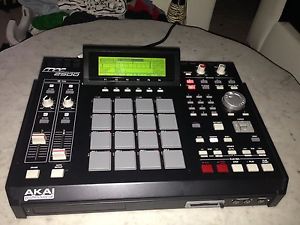 Akai MPC 2500