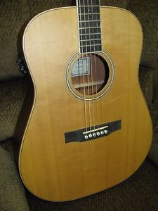 Larrivee D-03e Acoustic-Electric Guitar - Like New - played only a few times!!!