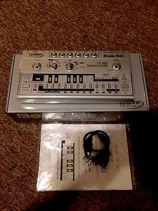 Bass Bot TT-303 Analogue Acid Box (303 Clone)