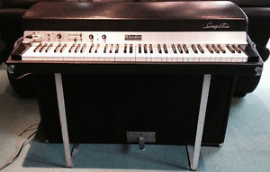 Fender Rhodes Suitcase Mk1 - 73