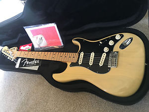 70's HeadstockUSA Fender American Standard Stratocaster MINT in a Brand New Case
