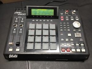 Akai MPC 2500