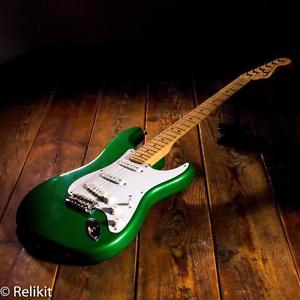2004 Fender Eric Clapton Stratocaster 7-up Green Lightly Played With Case WOW!