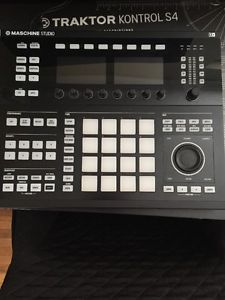 Used Native Instruments Maschine Studio