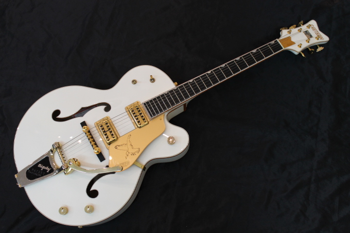 Gretsch: Electric Guitar G6136T White Falcon USED