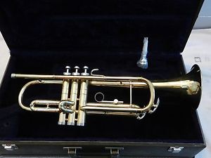 1967 Conn Connquest USA Trumpet - Smooth Valves - "Shooting Stars" Bell - Nice