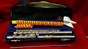 Beautiful Emerson Sterling Head, B-foot Flute!