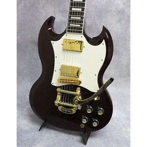Gibson “Les Paul” SG-Custom Electric Guitar w/Bigsby and Case Wine RedGibson “Le