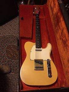 1972 Fender Telecaster - Butterscotch Blonde w/ Ebony fingerboard.!!