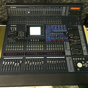 Yamaha DM2000 V2 Digital Mixer w/Meter Bridge and 6x Mini-YGDAI Cards
