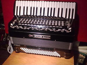 FISARMONICA BUGARI 120 BASSI 4/5 CON SORDINA