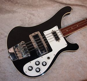 1978 Rickenbacker 4001 fretless bass guitar with case