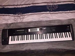 korg TR-76 TR76 76KEY