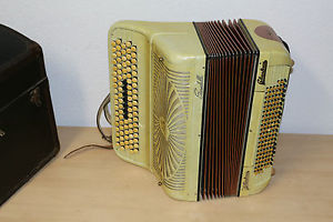 Scandalli Dubois - Charleroi Knopf  Akkordeon  mit Koffer Sehr Selten