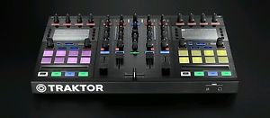 Native Instruments Traktor Kontrol S5 DJ Controller
