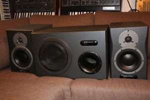 Dynaudio Air 6 + Airbase Sub Studio Monitor Speakers with Remote + Analog Input