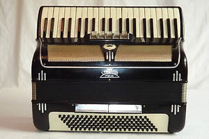 Piano accordion akkordeon  STARFISA 120 bass