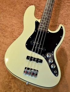 Fender Japan Aerodyne Jazz Bass AJB white Electric Bass
