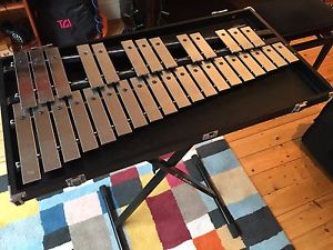 Professional Yamaha YG-250D glockenspiel